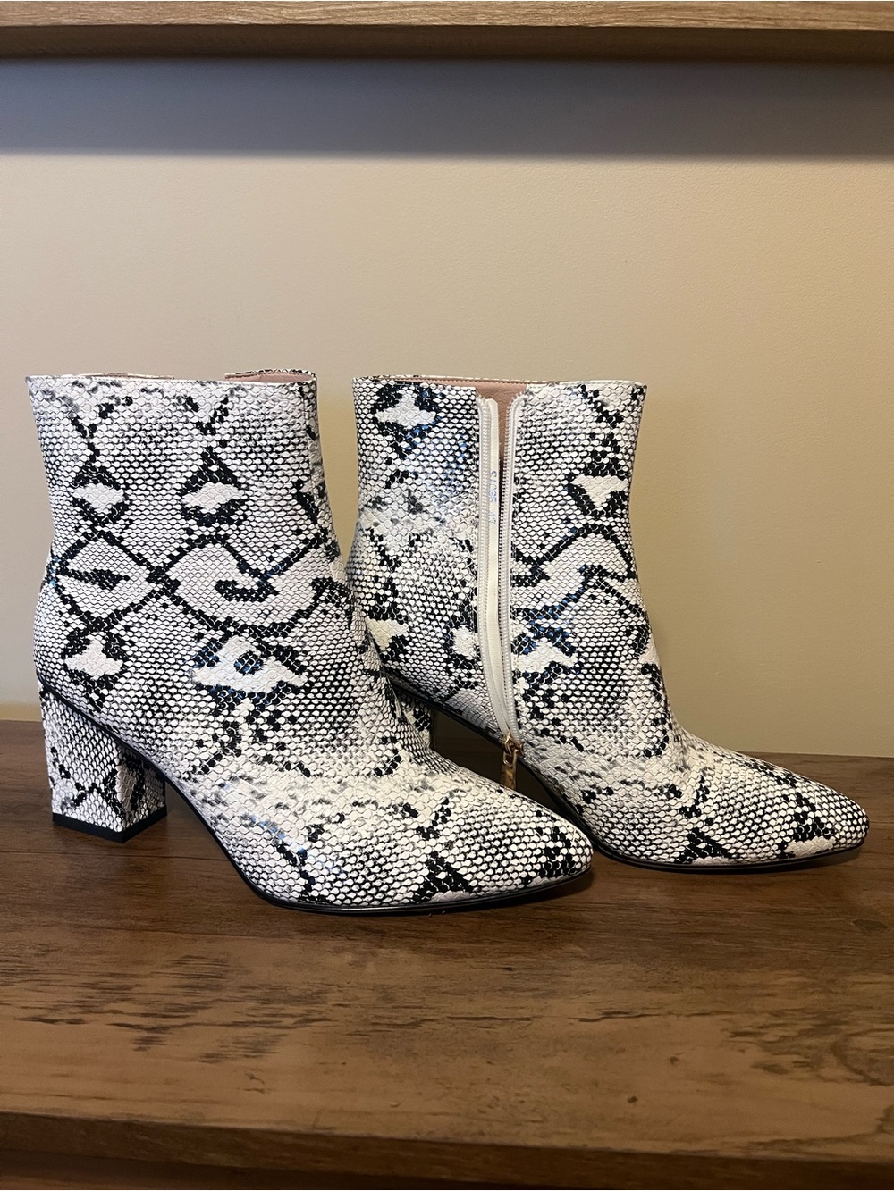 Wetkiss faux leather snake skin pointed toe heel boots - size 10